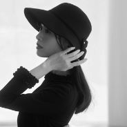 TOCCA meets Rika Izumi 泉里香が魅せる、華やぎある毎日の装い。