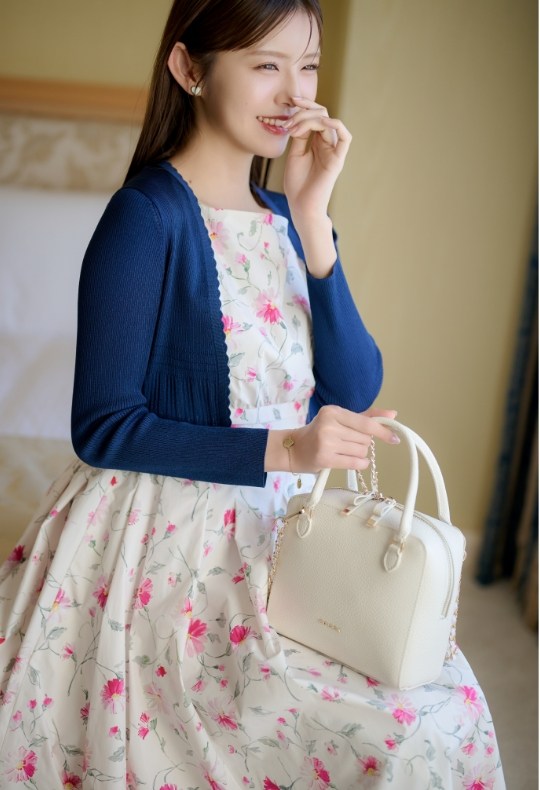 LOOK2 上半身カット