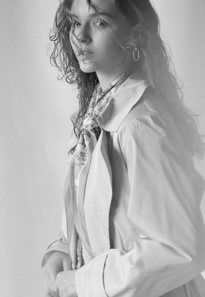 LOOK 01