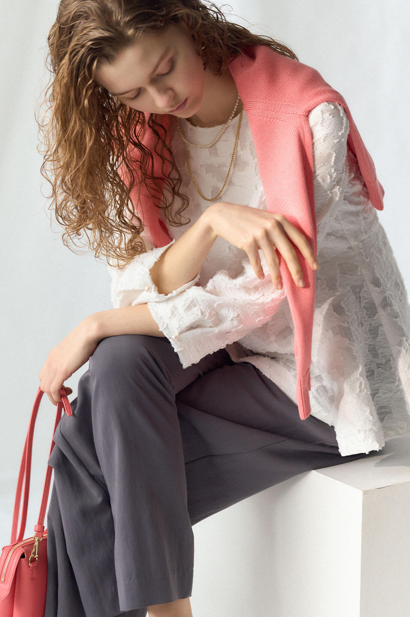 LOOK 06