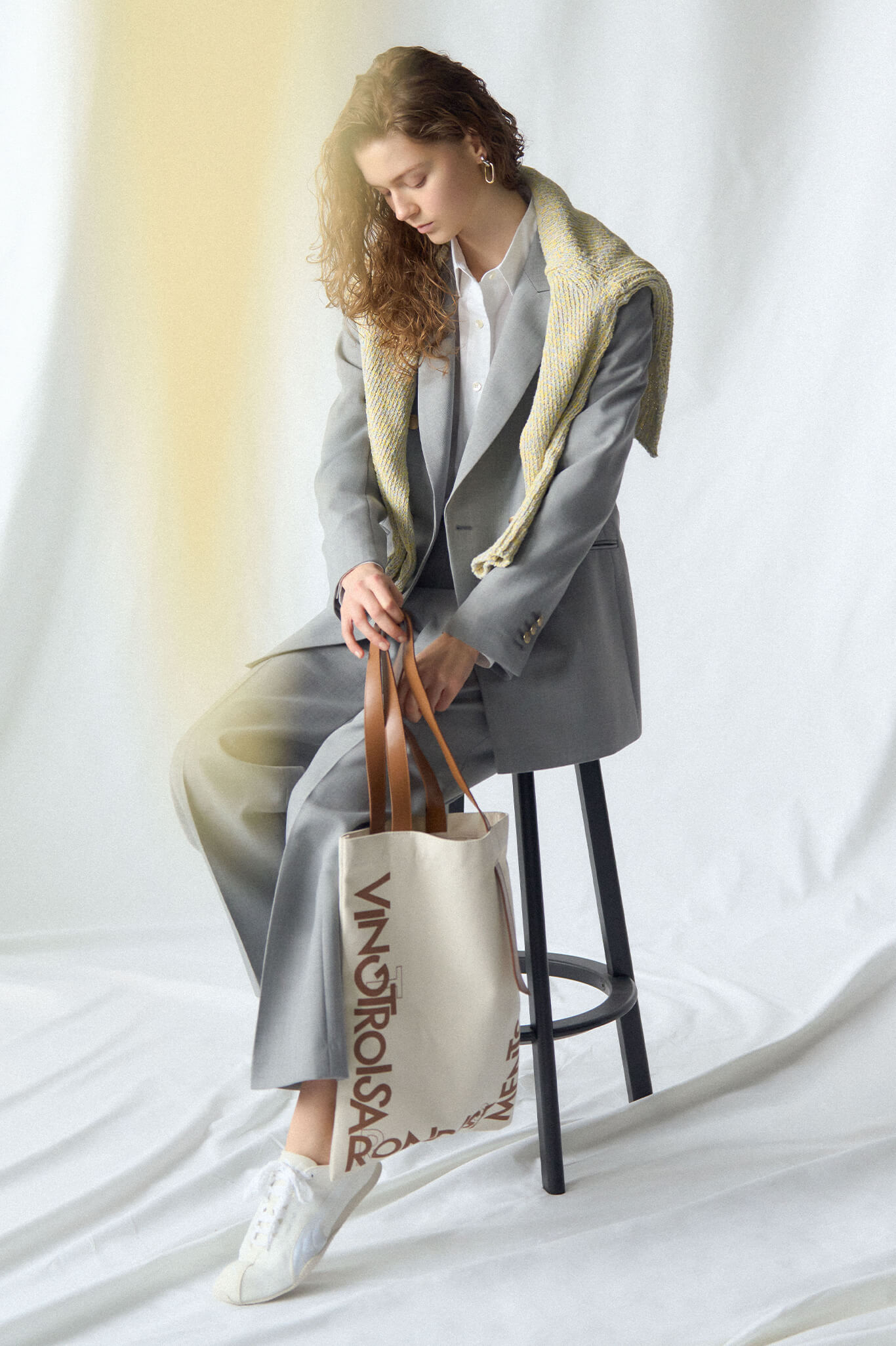 LOOK 08