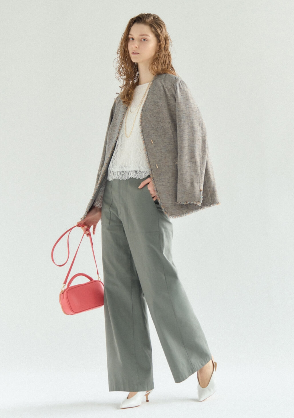 LOOK 01