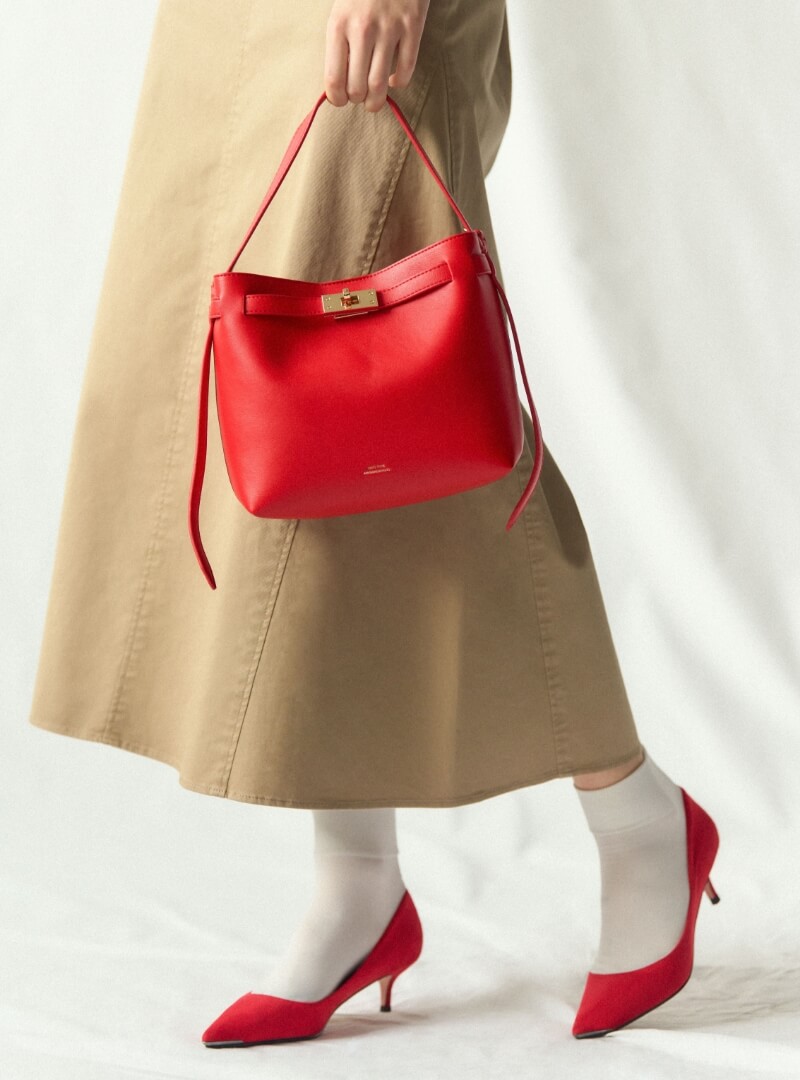 LOOK 04