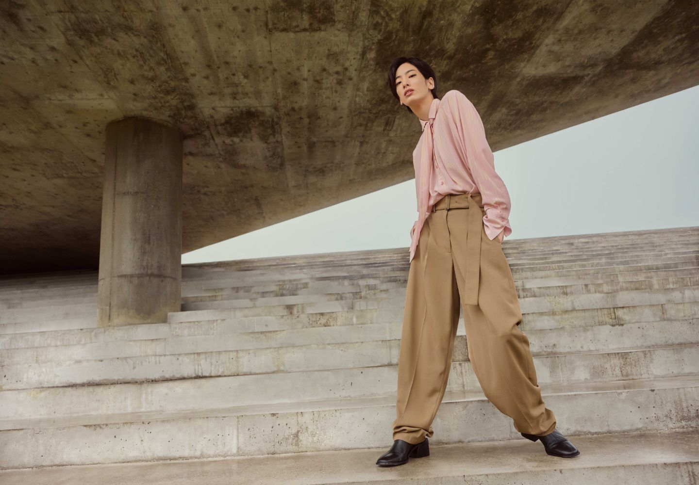 GALLERY VOL.2 LOOK