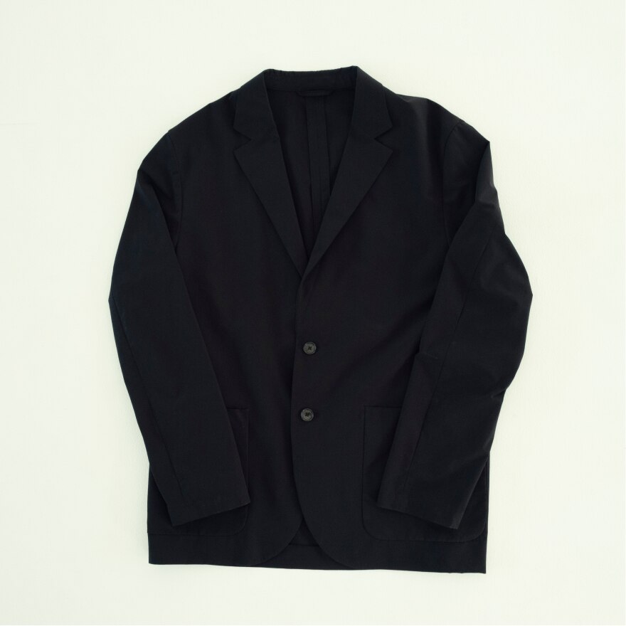 シワになりにくいジャケット