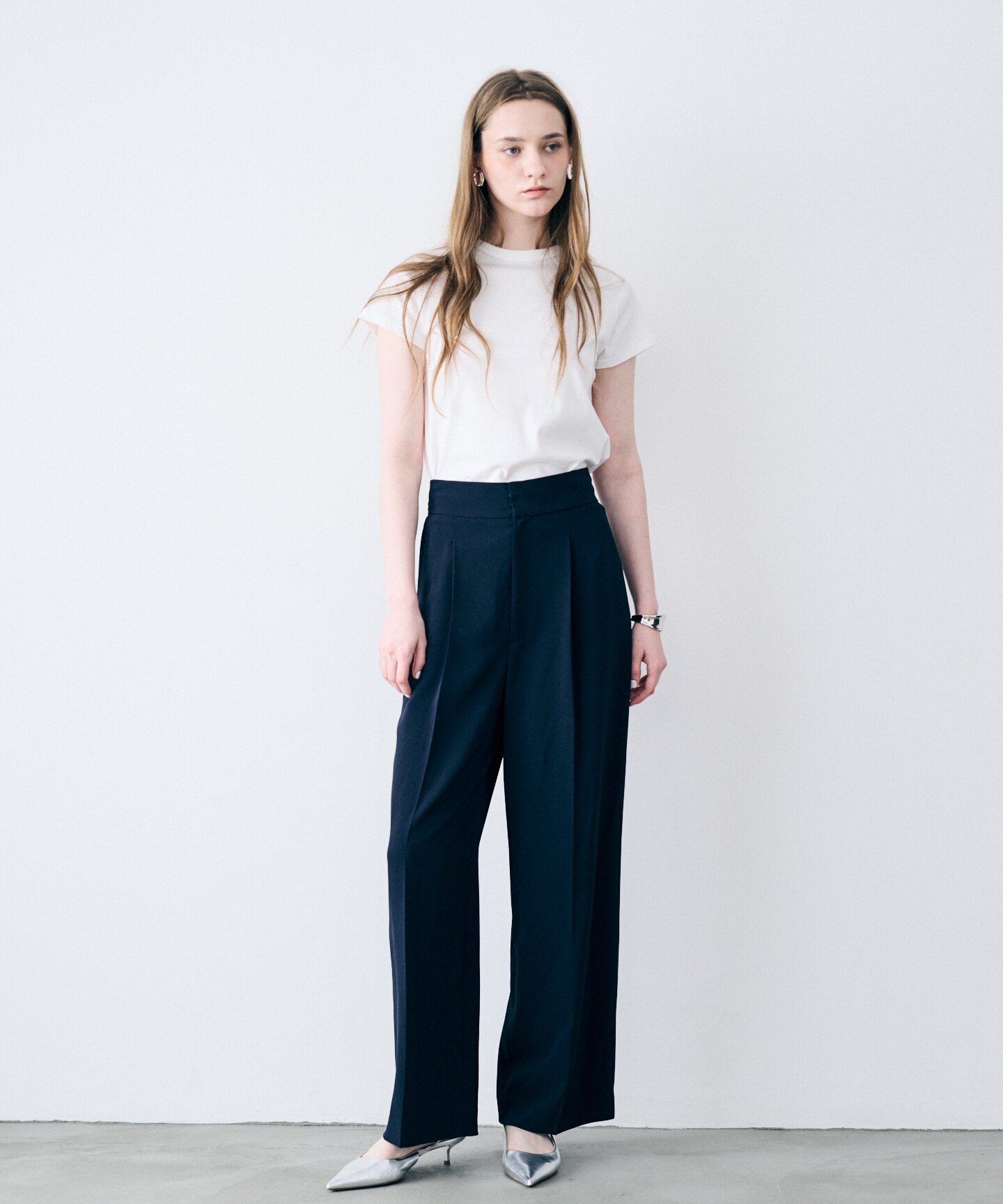 STRAIGHT PANTS