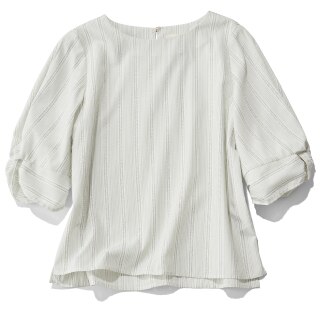 とろみ素材のストライプ柄で女性らしく