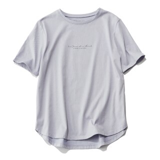 シンプルTはハリ素材＆キレイ色が決め手