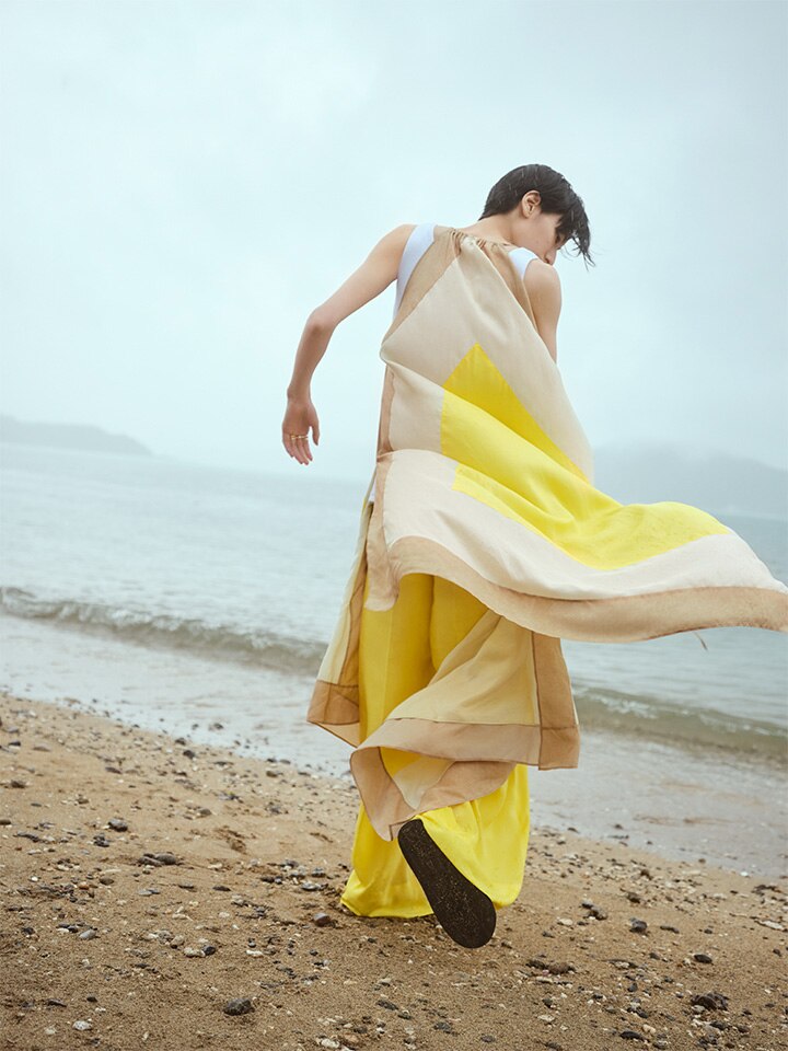 JOSEPH HIGH SUMMER 23 Look 1