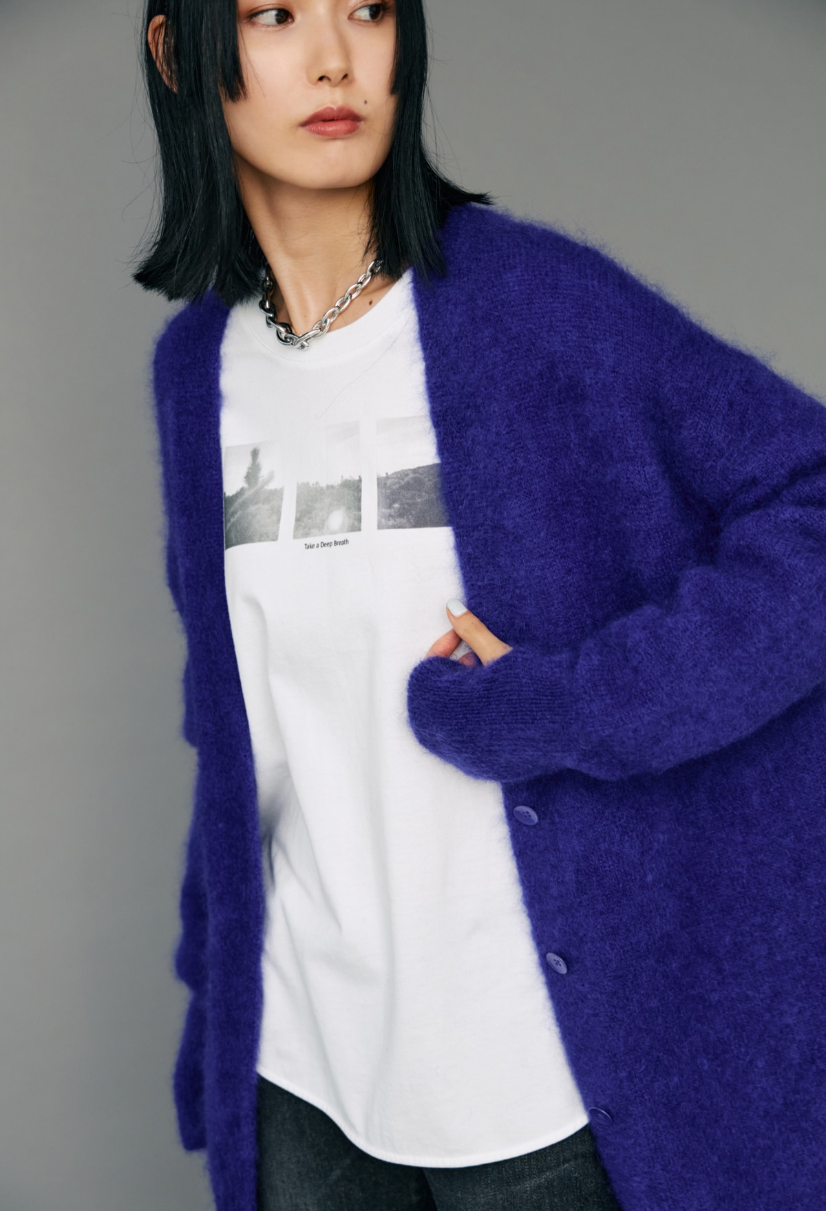 素材のコントラストでシンプルを格上げ