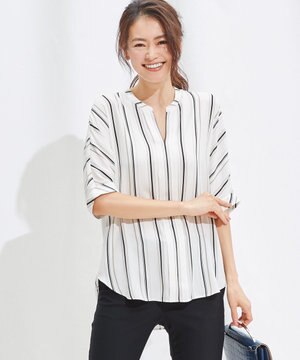  【大人気ブラウスが今年も登場】Multi Stripe Vネックブラウス