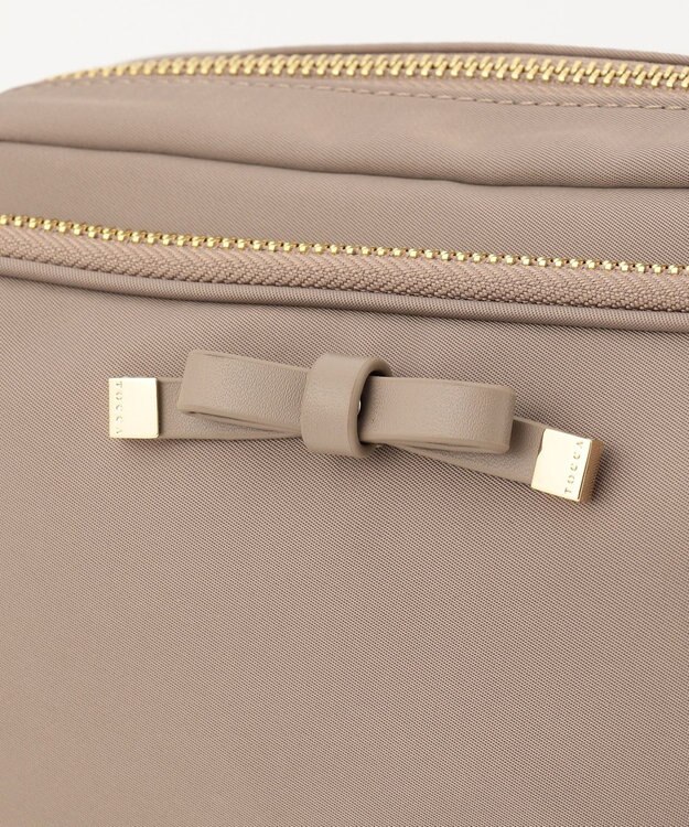 TOCCA CARRE NYLON BAG ショルダーバッグ ベージュ系