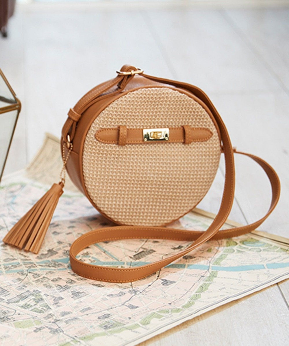 泉里香さん着用 ベルトポイントサークル ショルダーバッグ Any Sis ファッション通販 公式通販 オンワード クローゼット 泉里香さん着用 ベルトポイントサークル ショルダーバッグ Any Sis ファッション通販 公式通販 オンワード クローゼット