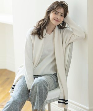 【洗える】ウールカシミヤ マフラー付きVネック ニット