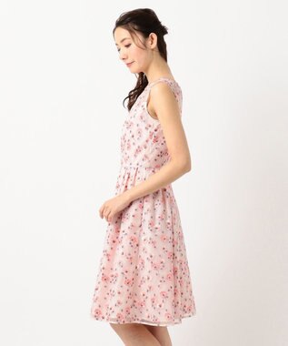 春のWEB限定カラーMARIETA ドレス / TOCCA   ファッション通販