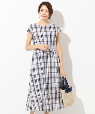 ストラ新品⭐️泉里香着⭐️テンセルリネン袖ボリューム ストラ新品⭐️泉里香着⭐️テンセルリネン袖ボリューム
