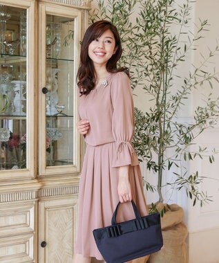 リボン付きフリル袖がエレガントなフレアワンピース Tiaclasse ファッション通販 公式通販 オンワード クローゼット リボン付きフリル袖がエレガントなフレアワンピース Tiaclasse ファッション通販 公式通販 オンワード クローゼット