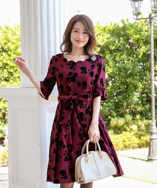 大人可愛いフラワースカラップワンピース Tiaclasse ファッション通販 公式通販 オンワード クローゼット