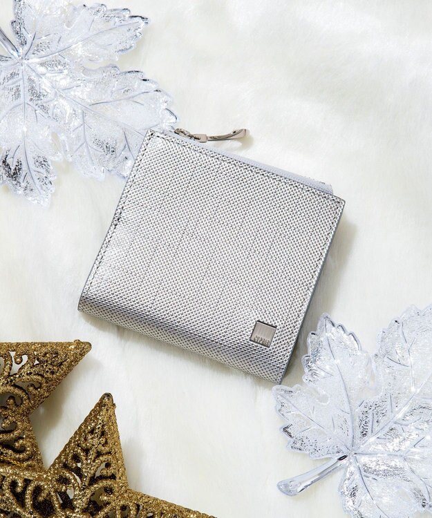 華やかで実用的なプレゼント【２つ折り財布】 | ONWARD CROSSET