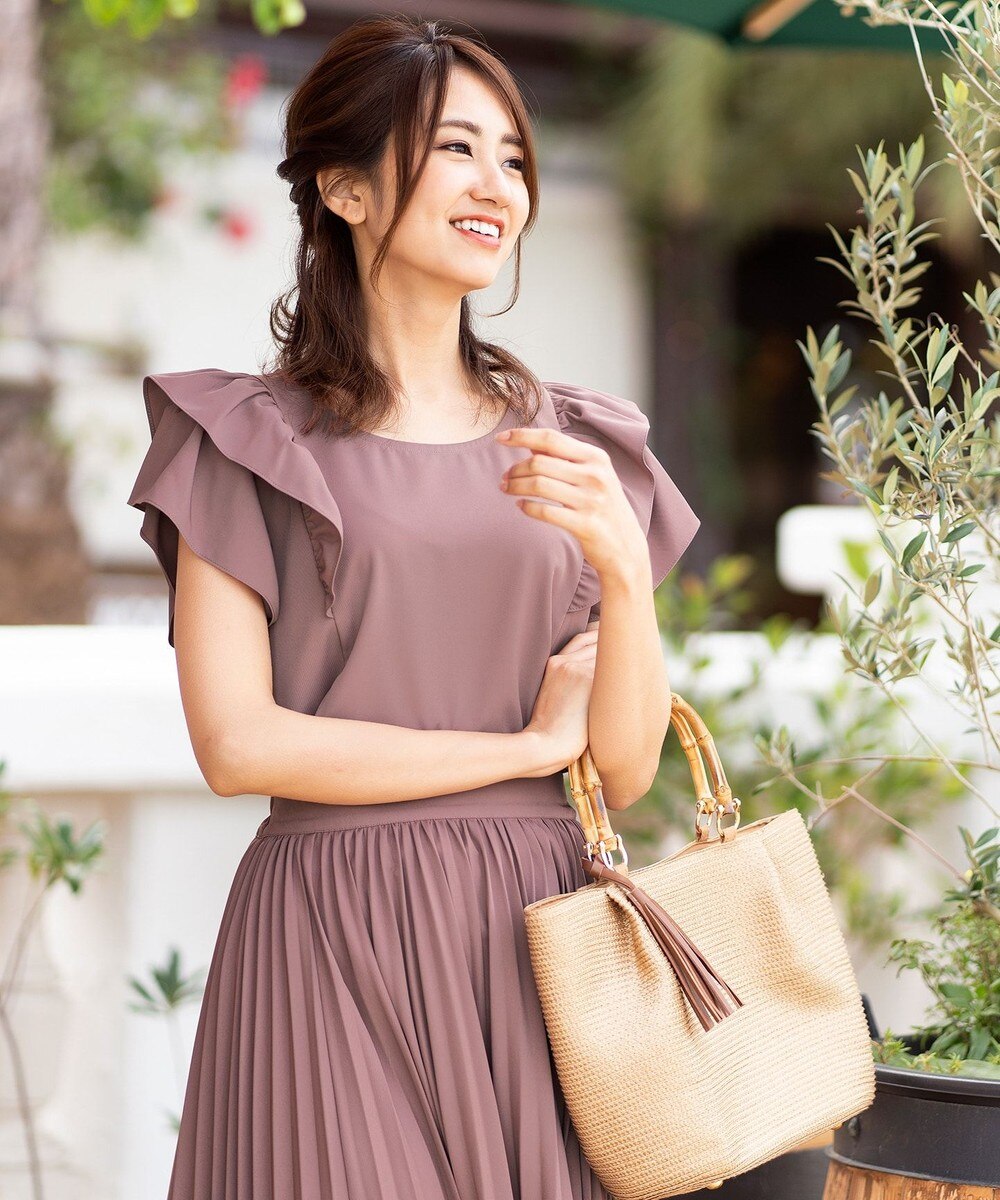 【洗える】優しさ薫るフリルトップス