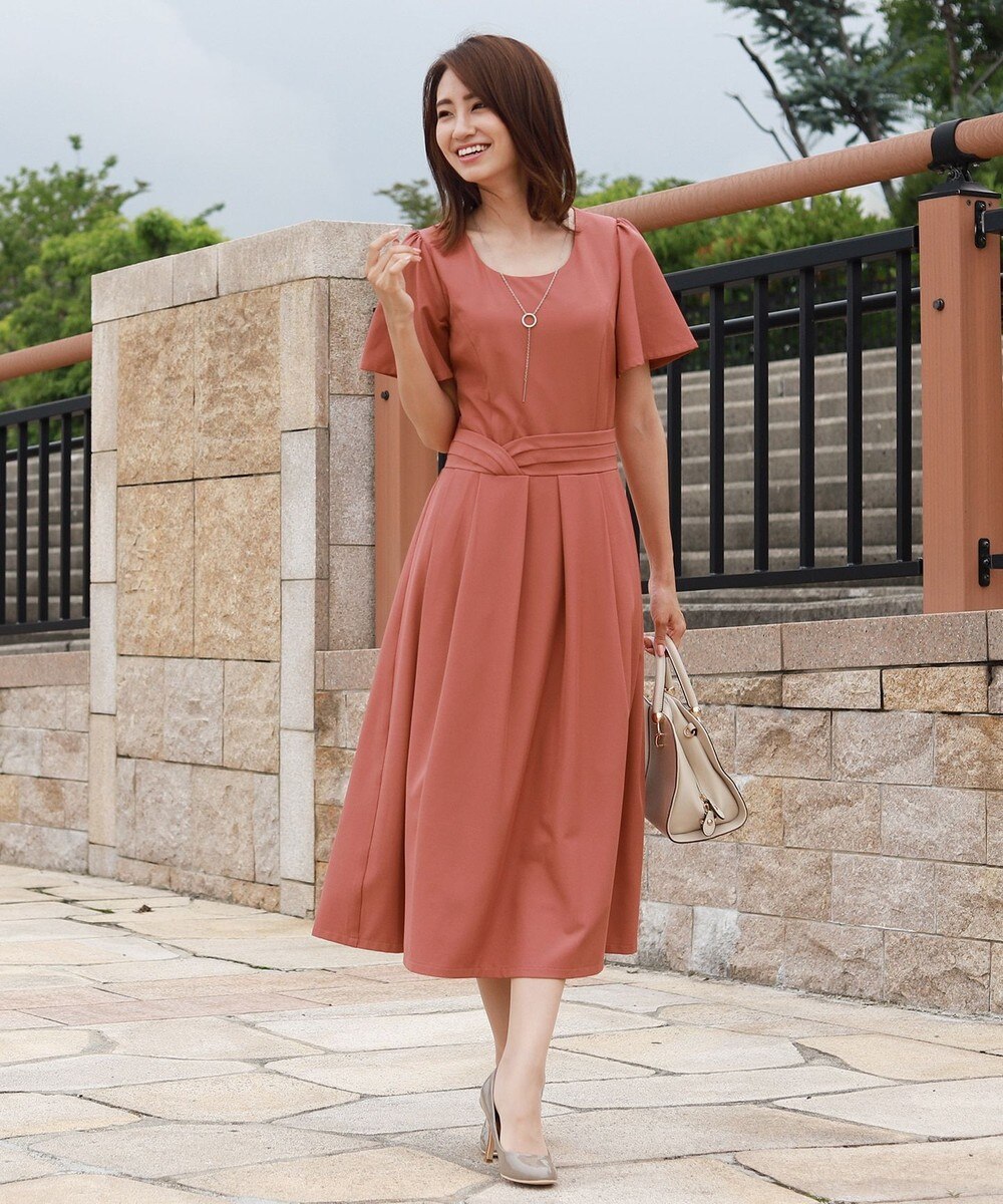 【洗える】フレアラインがきれいなタックベルトマキシワンピース