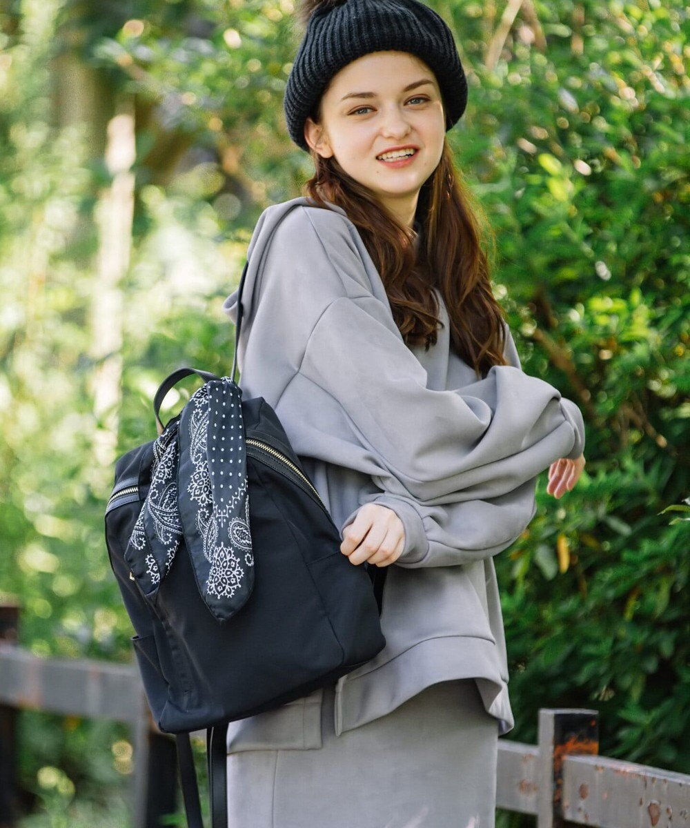 UNBILLION 【テレビ ドラマ着用アイテム】cachecache スカーフ付きファスナーリュック 