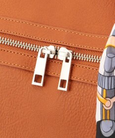 UNBILLION 【テレビ ドラマ着用アイテム】cachecache スカーフ付きファスナーリュック