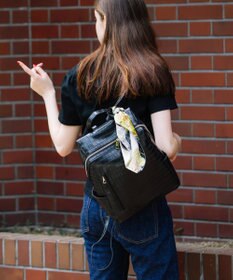 UNBILLION 【テレビ ドラマ着用アイテム】cachecache スカーフ付きファスナーリュック