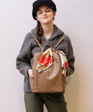 UNBILLION 【テレビ ドラマ着用アイテム】cachecache スカーフ付きファスナーリュック クロコオーク