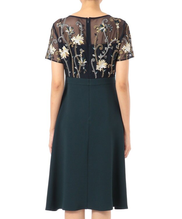GRACE CONTINENTAL フラワー刺繍フレアワンピース グリーン