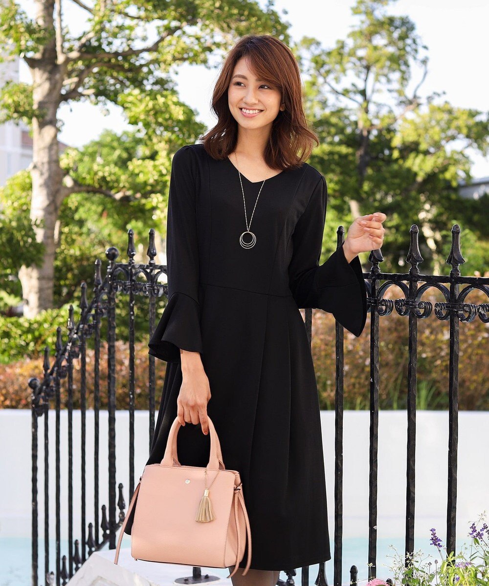 洗える 着心地抜群のフレア袖ポンチワンピース Tiaclasse ファッション通販 公式通販 オンワード クローゼット 洗える 着心地抜群のフレア袖ポンチワンピース Tiaclasse ファッション通販 公式通販 オンワード クローゼット