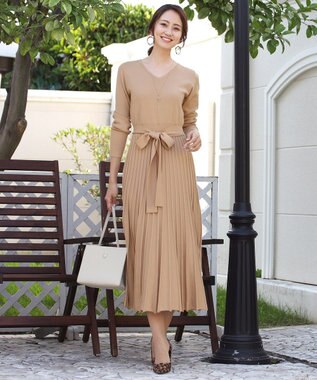 1着でオシャレ感が出せる ｖネックニットプリーツワンピース Tiaclasse ファッション通販 公式通販 オンワード クローゼット
