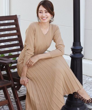 1着でオシャレ感が出せる vネックニットプリーツワンピース Tiaclasse ファッション通販 公式通販 オンワード クローゼット 1着でオシャレ感が出せる vネックニットプリーツワンピース Tiaclasse ファッション通販 公式通販 オンワード クローゼット