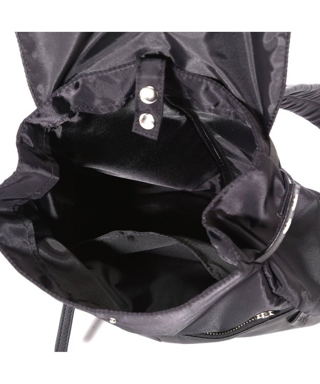 Y'SACCS ナイロン×牛革コンビシリーズ リュックサック ブラック