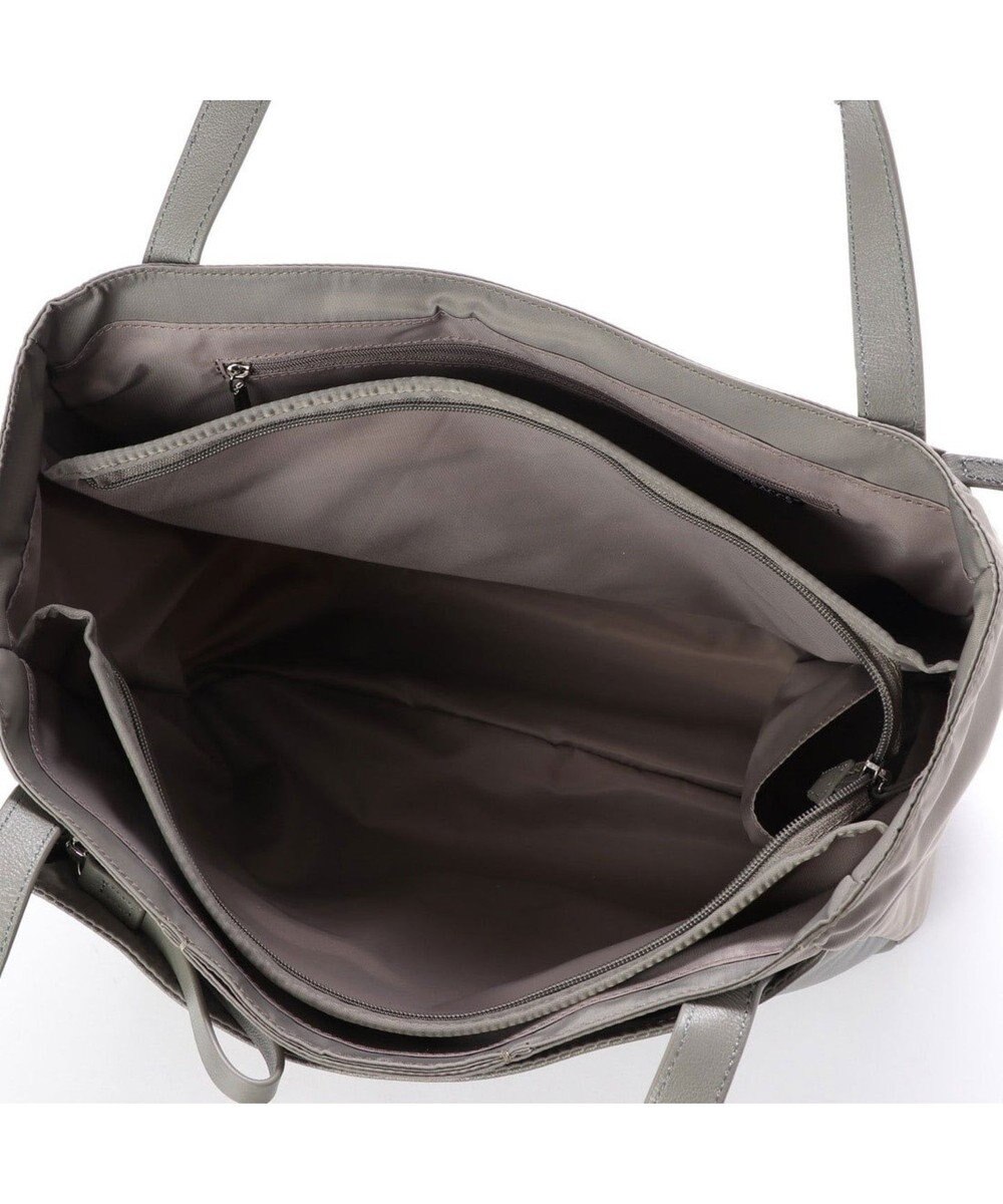 Y'SACCS ナイロン×レザー　スクエアトートバッグ Mサイズ 