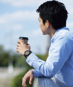 CITIZEN 【ATTESA ACT Line】ブラックボディに映えるオレンジのアクセントカラーが人気モデル AT8185-62E