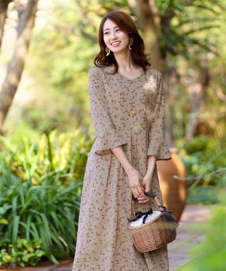 洗える 女性らしさ薫る 花柄ボタンワンピース Tiaclasse ファッション通販 公式通販 オンワード クローゼット