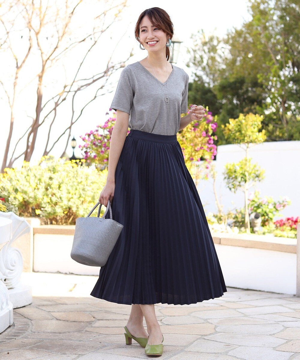 【洗える】脚長効果も期待できるプリーツロングスカート
