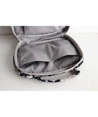 AND WOOL 花タイル ポーチ グレー