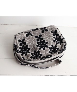 AND WOOL 花タイル ポーチ グレー