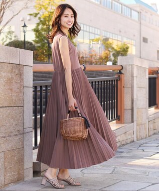 洗える 女性らしさ引き立つ エンパイアプリーツワンピース Tiaclasse ファッション通販 公式通販 オンワード クローゼット