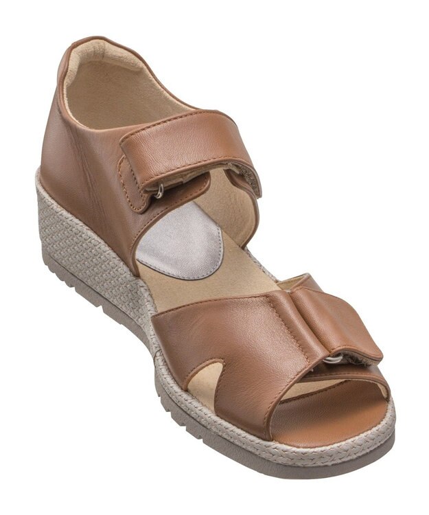 ASICS WALKING ペダラウォーキングシューズ 2E ヒール高4.0cm ブラウン系