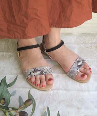 雑誌very 掲載 Gaimo ガイモ バイカラーストラップサンダル Gaimo ファッション通販 公式通販 オンワード クローゼット