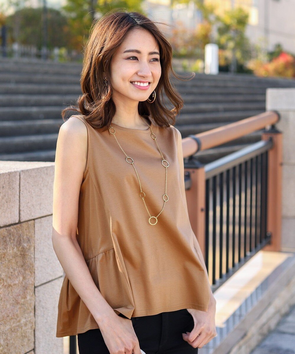 【洗える】後ろ姿で魅せるバックフレアヘムカットソー