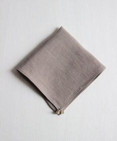 AND WOOL 〈フォーマルシーンにもギフトにもお勧めな上質素材〉フレンチリネンのハンカチ（ビーズモチーフ）