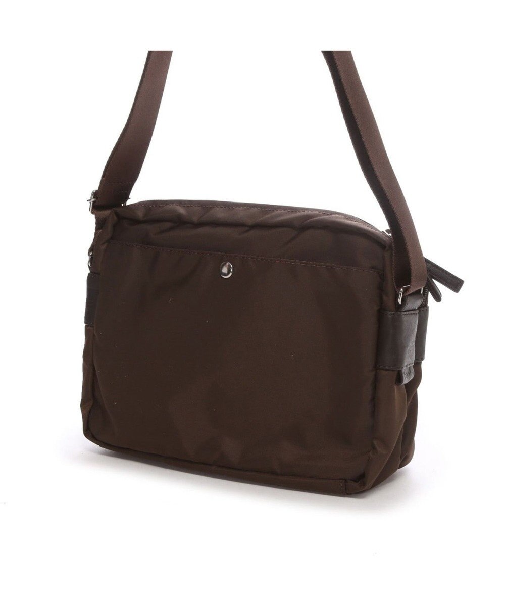 Y'SACCS ナイロン×牛革コンビシリーズ　ショルダー 