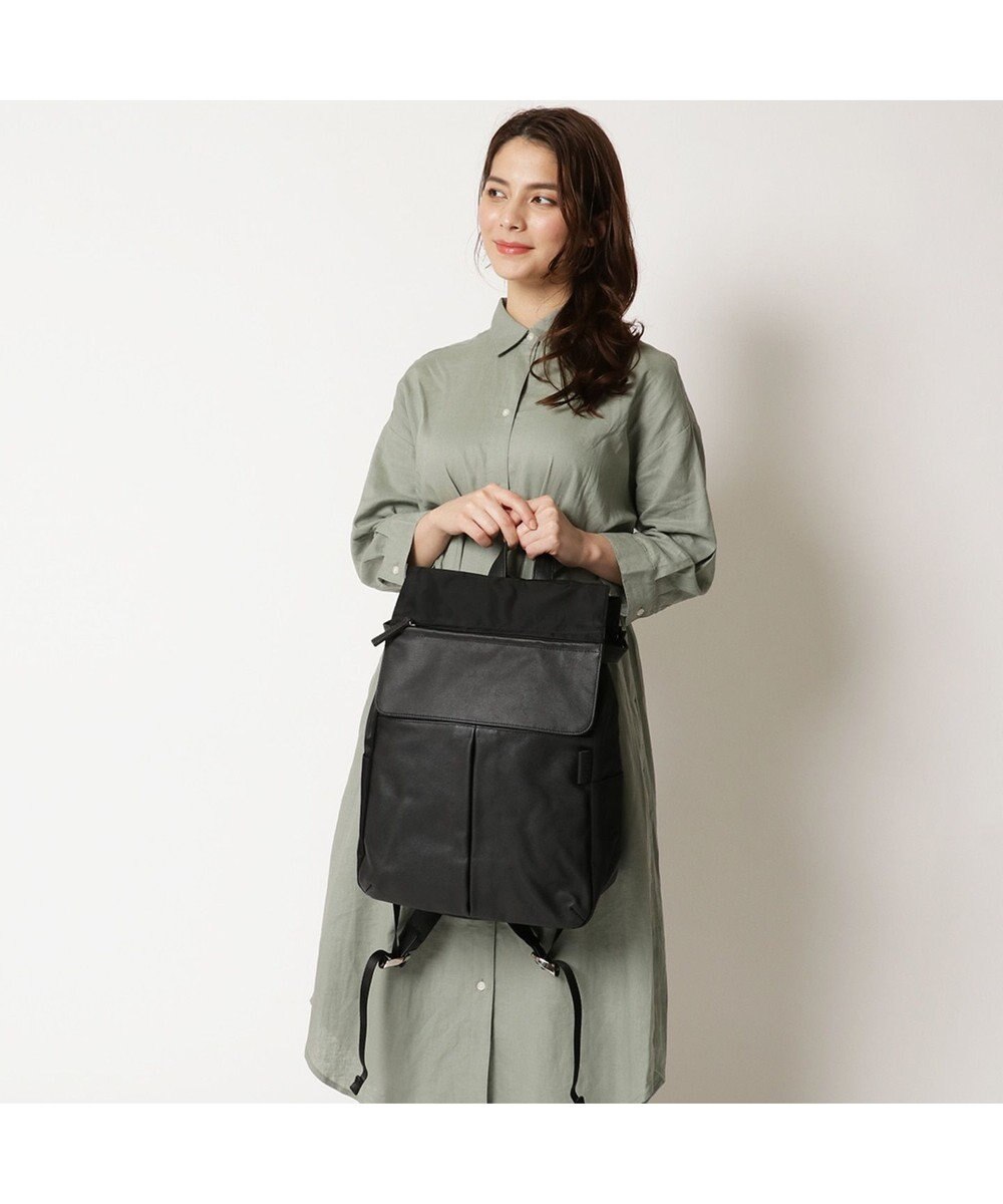 Y'SACCS ナイロン×牛革コンビシリーズ リュックサック Mサイズ 