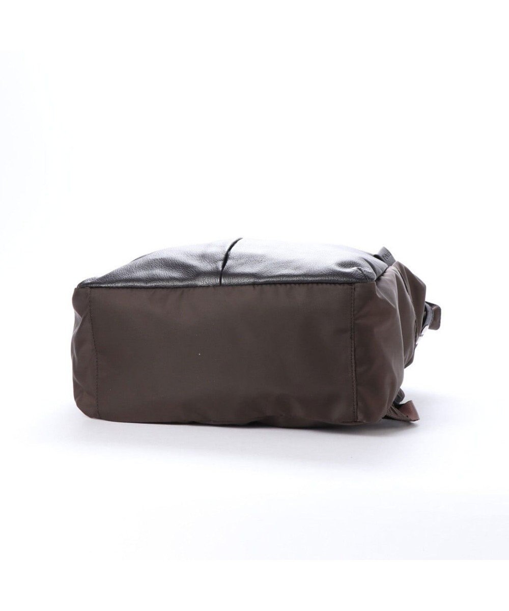 Y'SACCS ナイロン×牛革コンビシリーズ リュックサック Mサイズ 