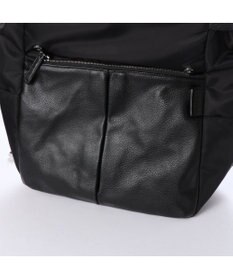 Y'SACCS ナイロン×牛革コンビシリーズ リュックサック Mサイズ