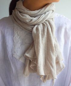 AND WOOL 〈上質な素材と手仕事から生まれた優しいニット〉シルクリネンのストール